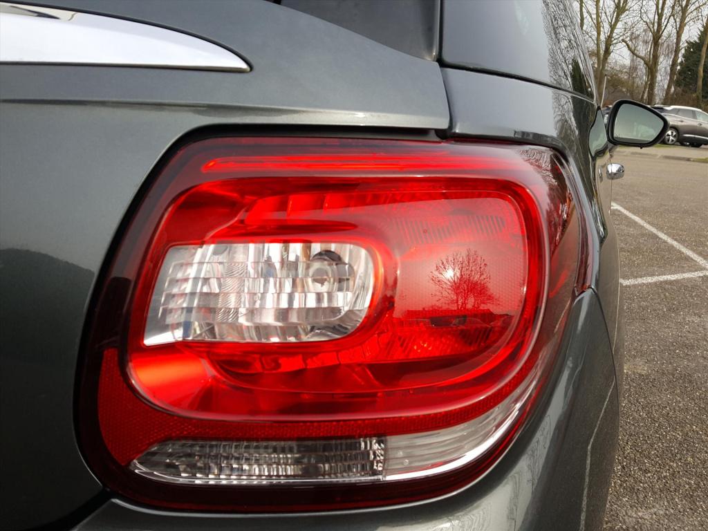 Citroen DS3 cabrio 1.2 vti 82pk so chic | cruise control | parkeersensoren 