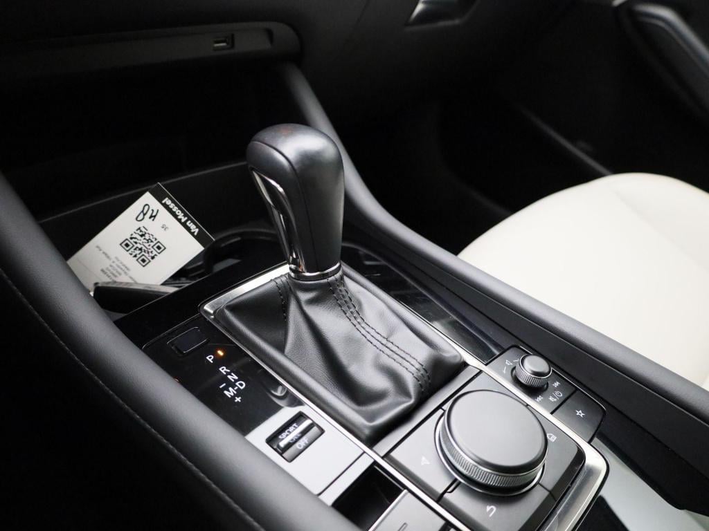 Mazda 3 2.0 e-skyactiv-x m hybrid 180 luxury | automaat | bose | stoel/stuu