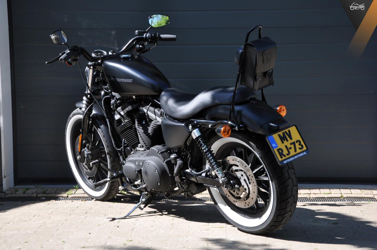 Harley Davidson XL 883N Sportster Iron