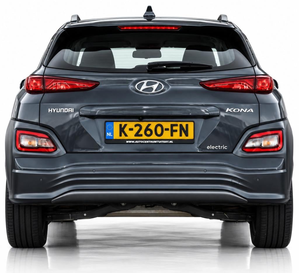 Hyundai Kona ev comfort 64 kwh soh 99% | nap | camera | apple carplay | and