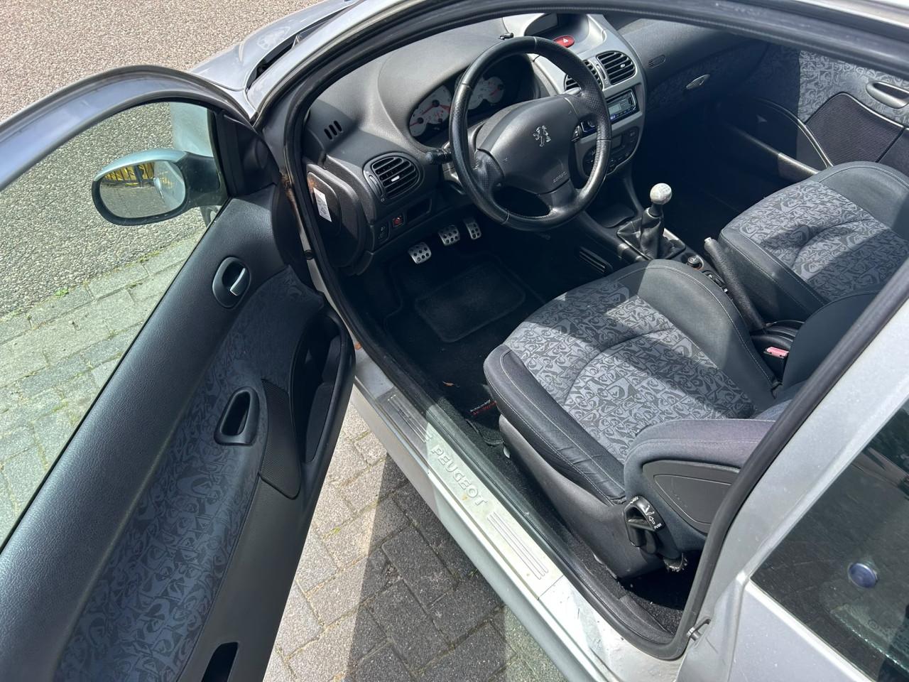 Peugeot 206 1.4-16V Quiksilver Koude Clima/Bluetooth/Elec. Ramen