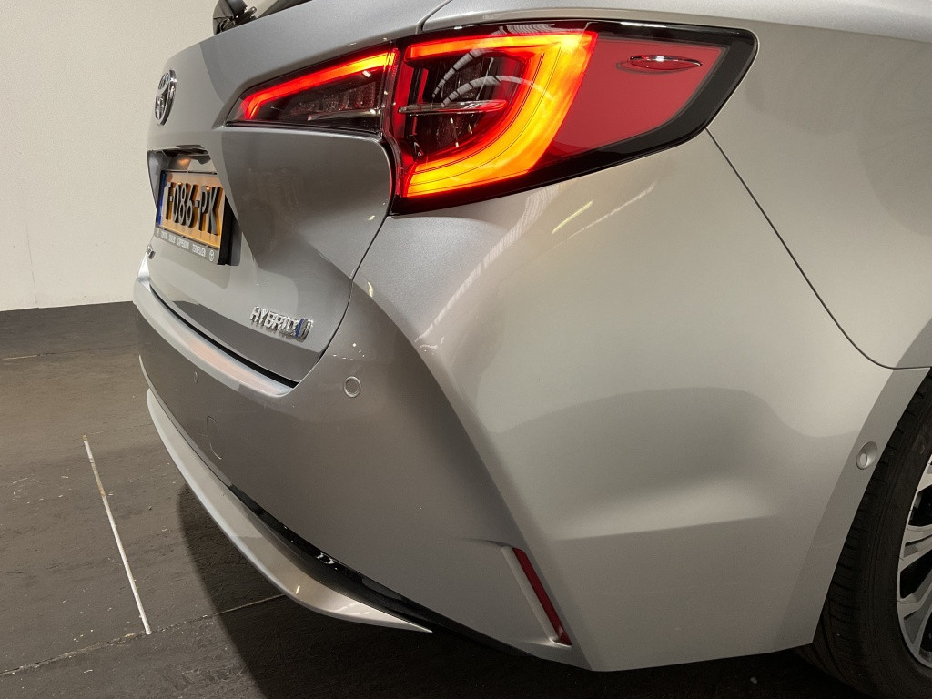 Toyota Corolla Touring Sports 1.8 hybrid executive | navi | bi-tone | camer