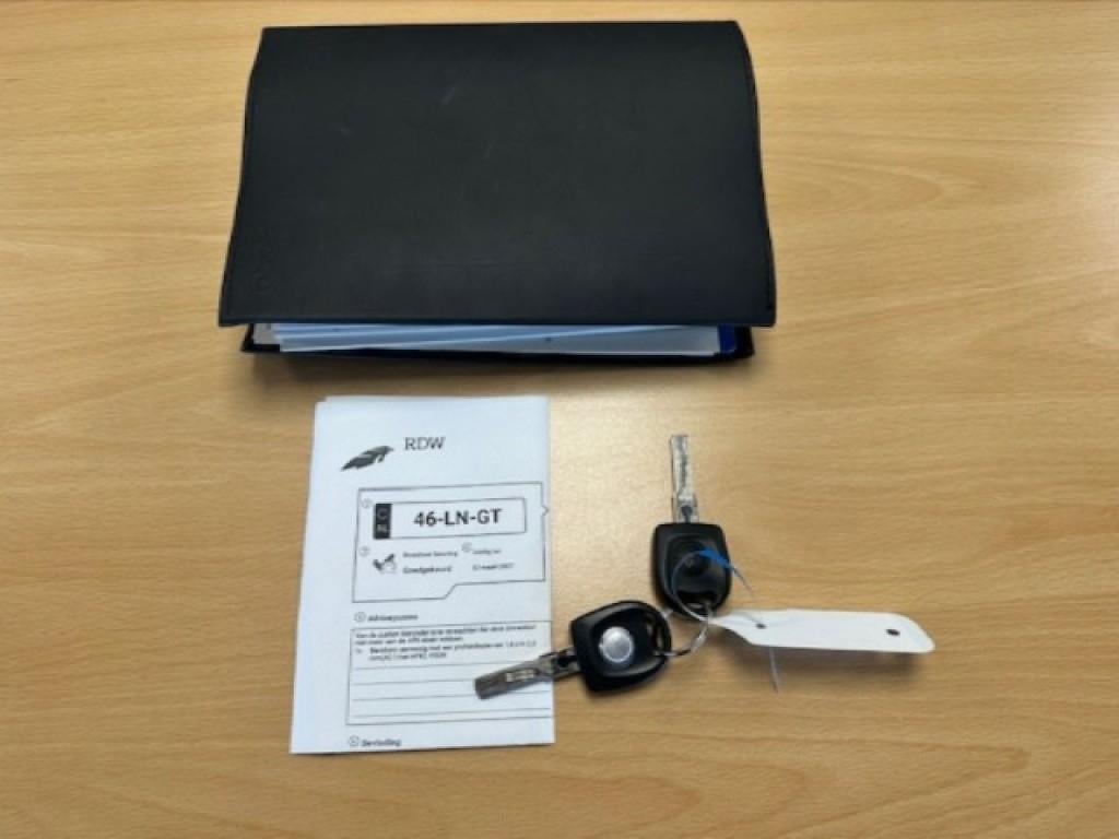 Volkswagen Polo 1.4 - 16v sportline