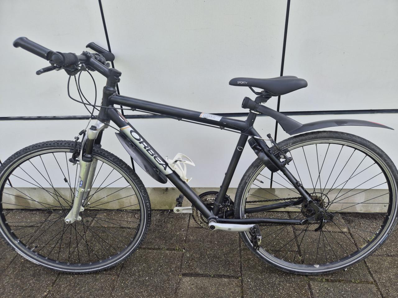 Nog wat fietsen staan...