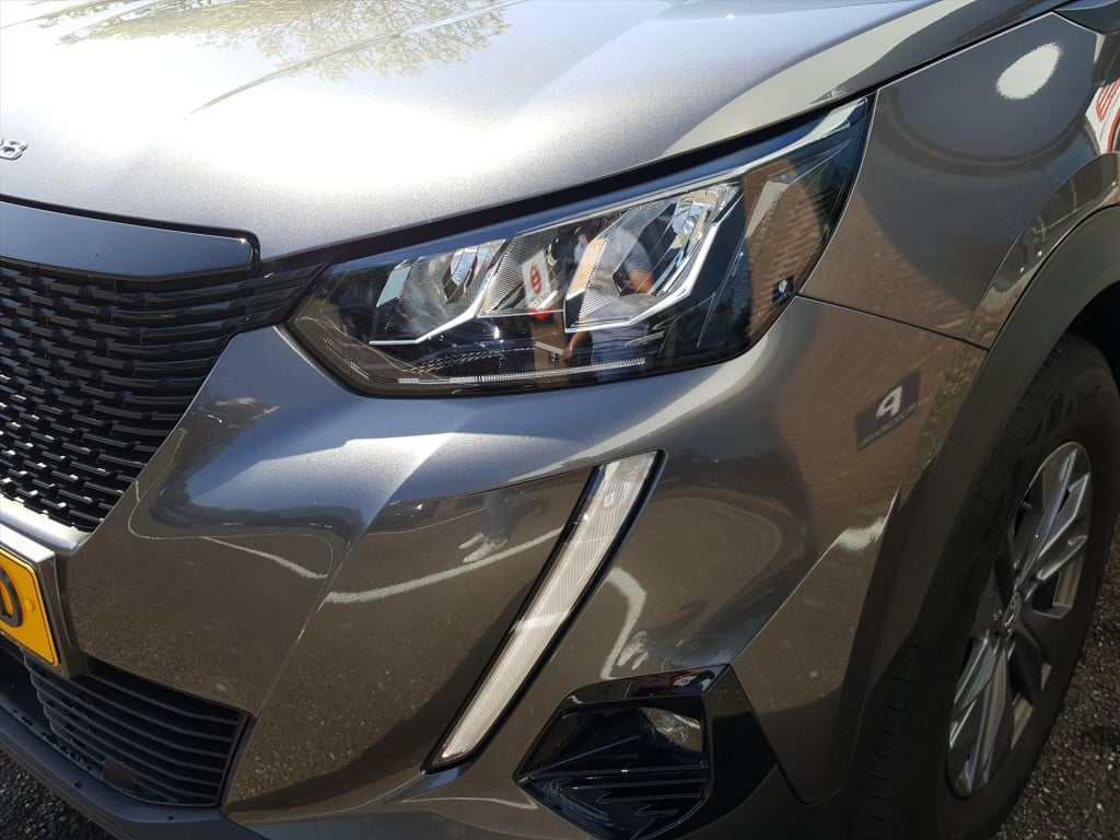 Peugeot 2008 allure 1.2 puretech 130pk