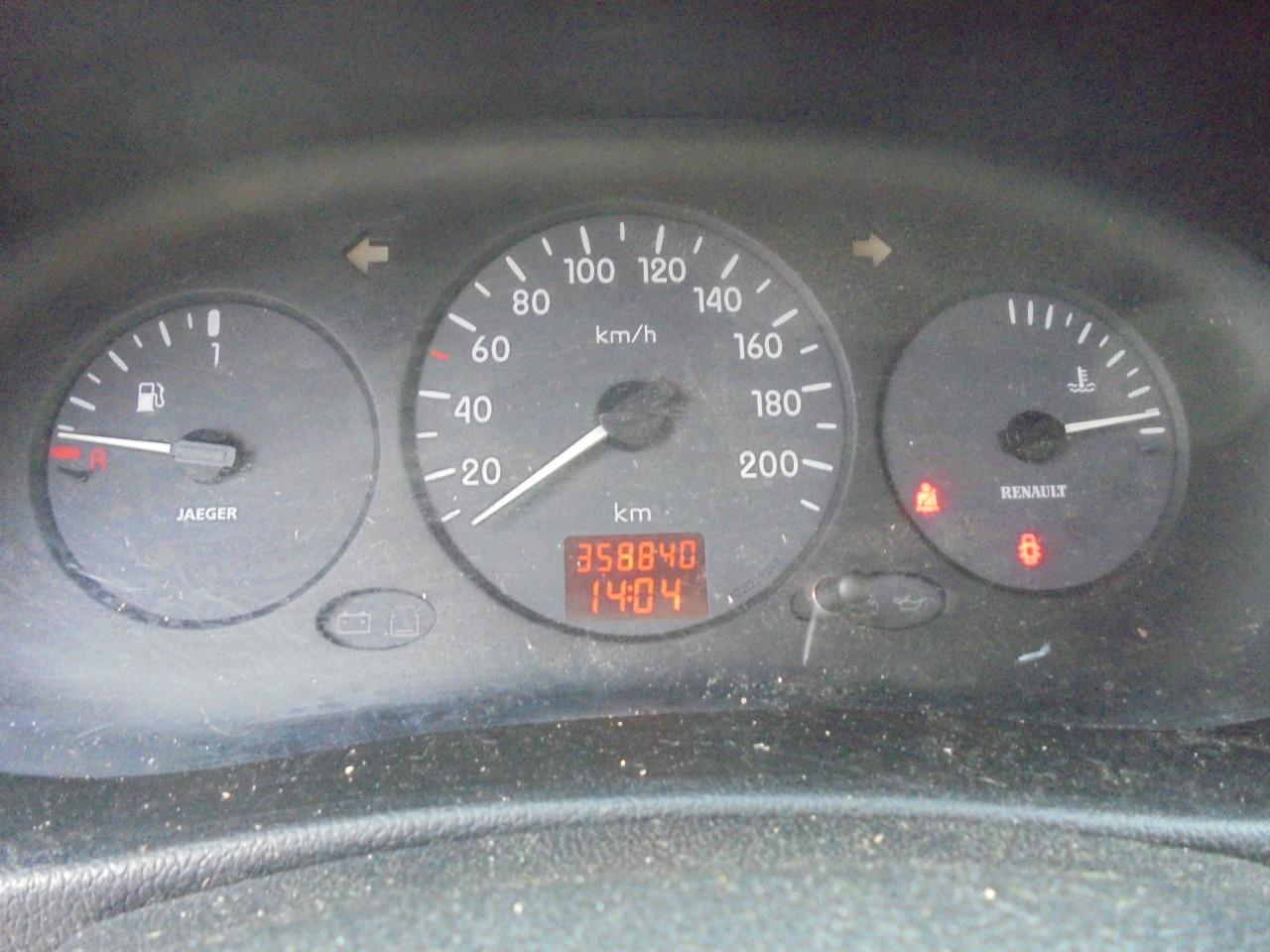 Renault Kangoo 5 persoons benzine ,echte werkauto ,apk t/m juni 2026