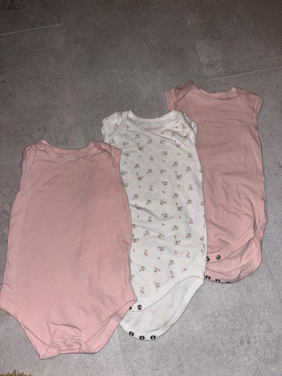 Set rompertjes zonder mouwen