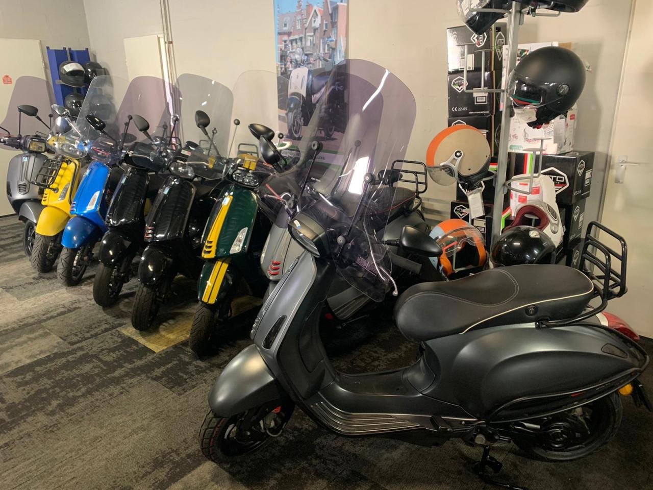 GROOTAANBOD: PIAGGIO ZIP 45KM BROM SPRINT AEROX SPEEDFIGHT 2t 4t