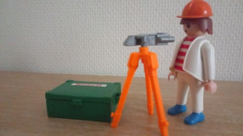Playmobil landmeter met apparatuur