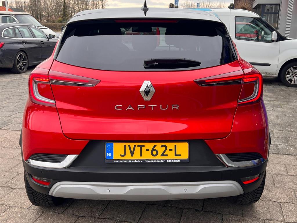 Renault Captur 1.3 tce 140 aut, intens met vele opties, camera, zelf sturen