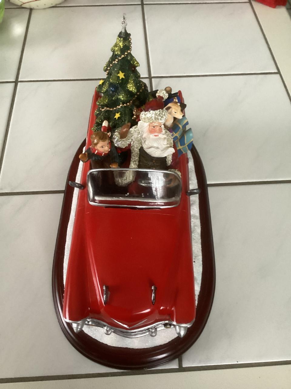 Santa in car music box