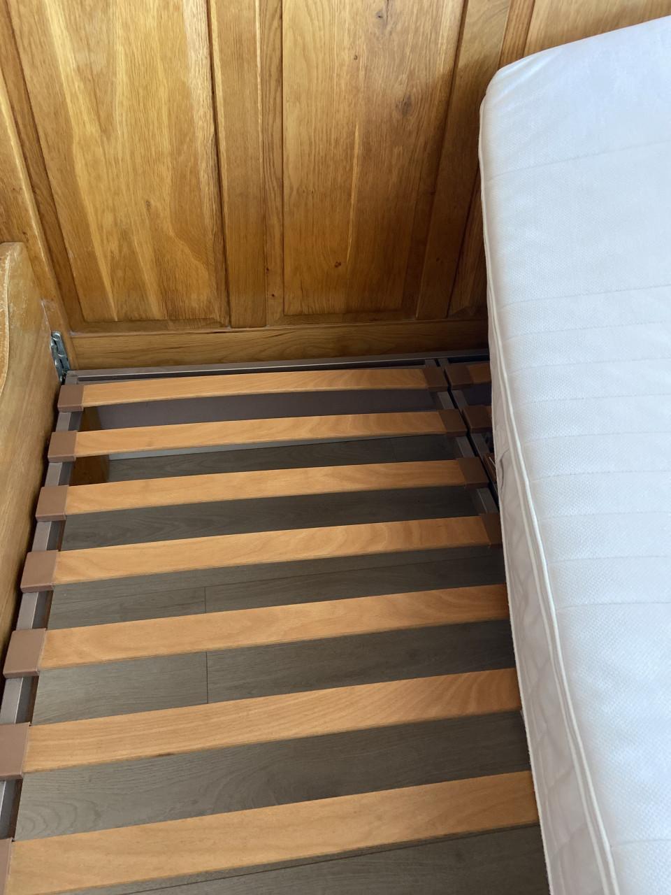 Gratis tweepersoons bed massief eiken