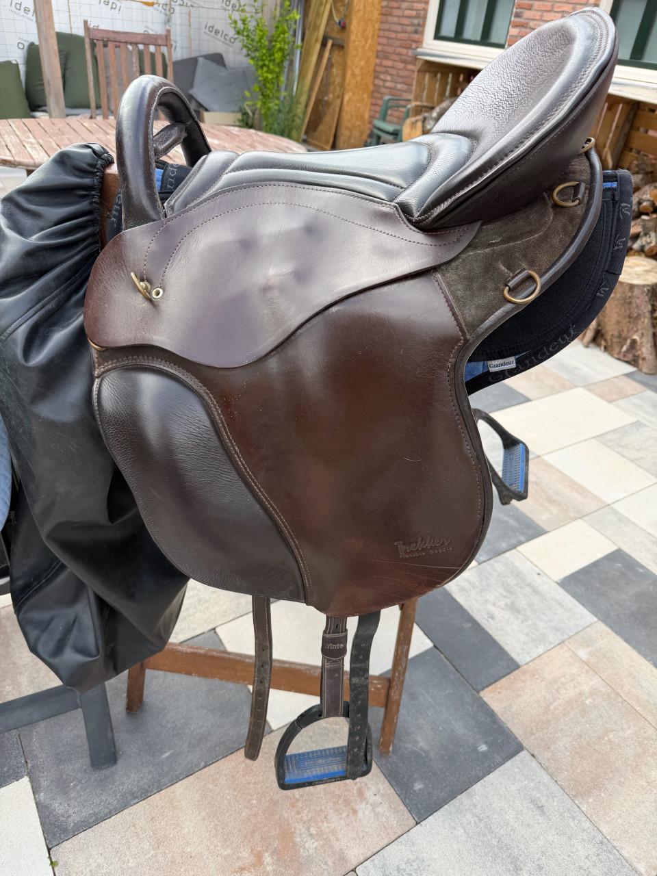 Trekker Luxus semi boomloos zadel complete set