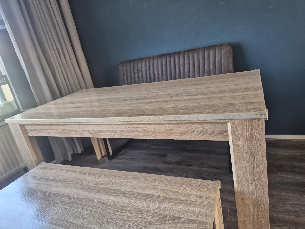 Eettafel salontafel met een eetbank