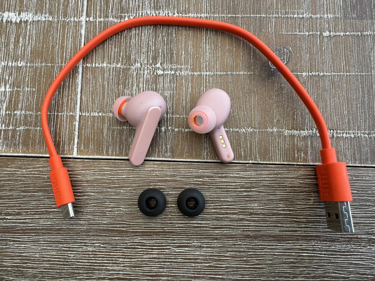 JBL Live Pro+ TWS oordopjes