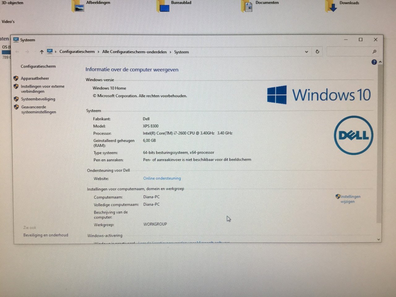 Computer met monitor, toetsenbord, muis, Windows 10