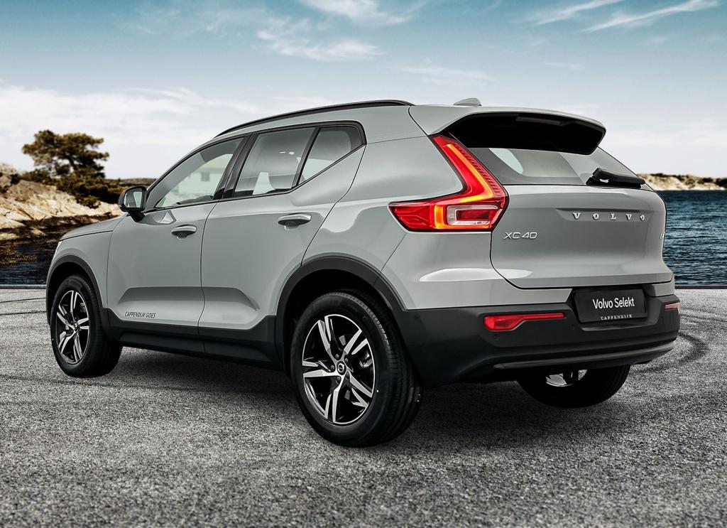 Volvo XC40 b4 gt plus dark visual park assist