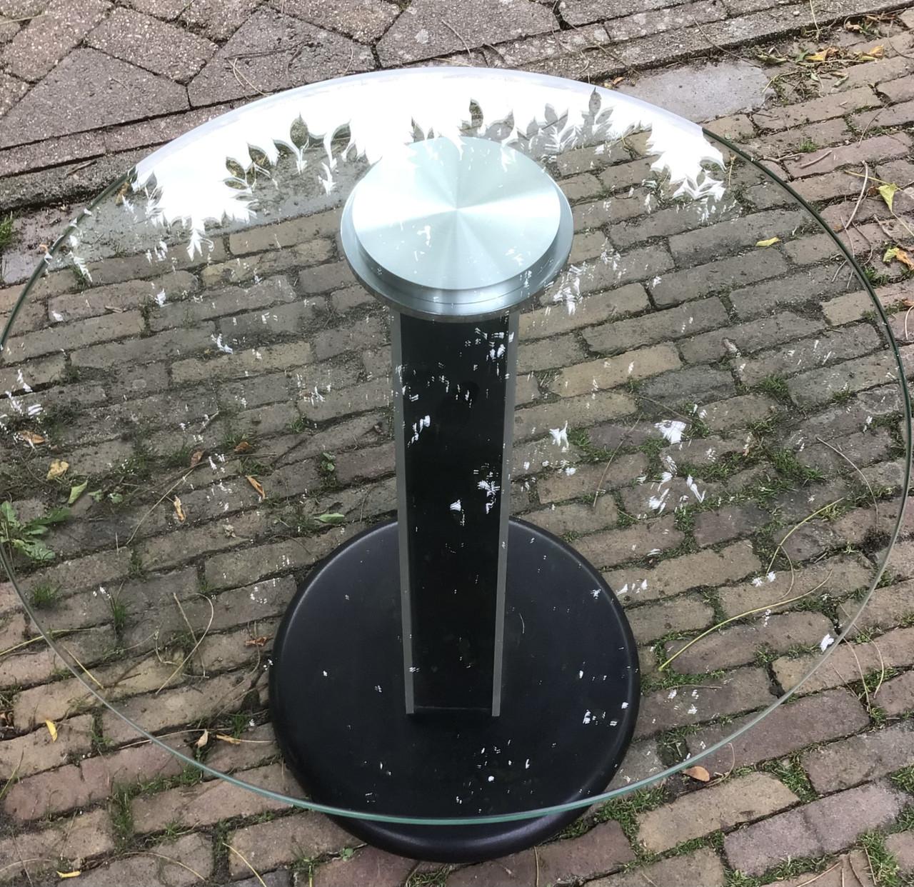 Glazen tafeltje
