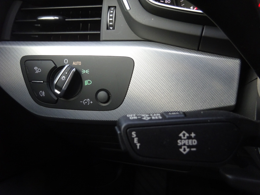 Audi A4 limousine 35 tfsi sport lease edition schuifdak climate / cruise co