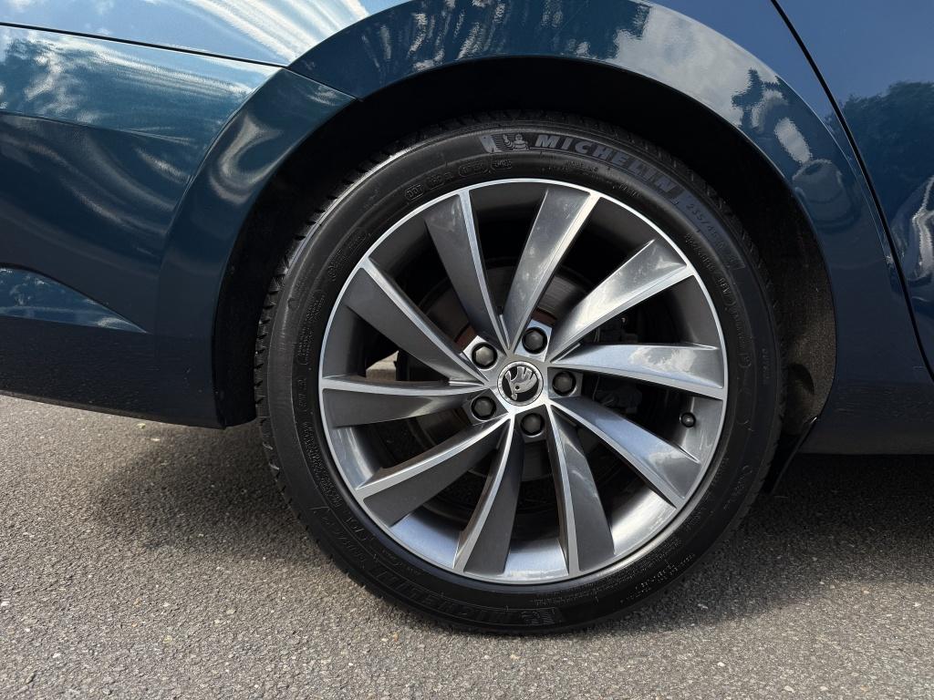 Skoda Superb 1.8 tsi laurin & klement - top uitvoering! -