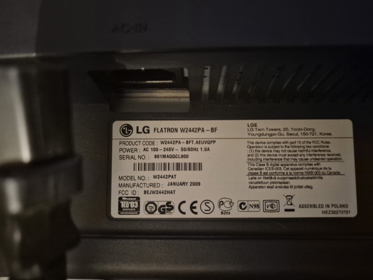 LG Flatron W2442PA 24 inch Monitor