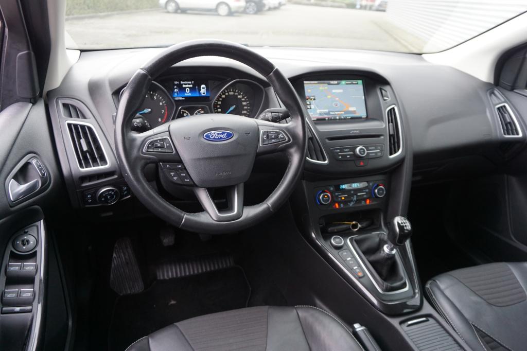 Ford Focus 1.0 titanium edition 1e eigenaar / navi / climate controle / cru
