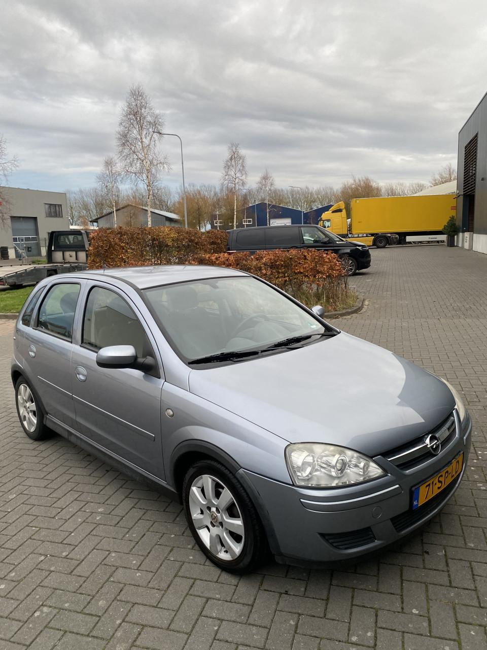 Opel Corsa 1.2 16V Twinport 5D 2006 Grijs | NAP | NIEUWE APK!