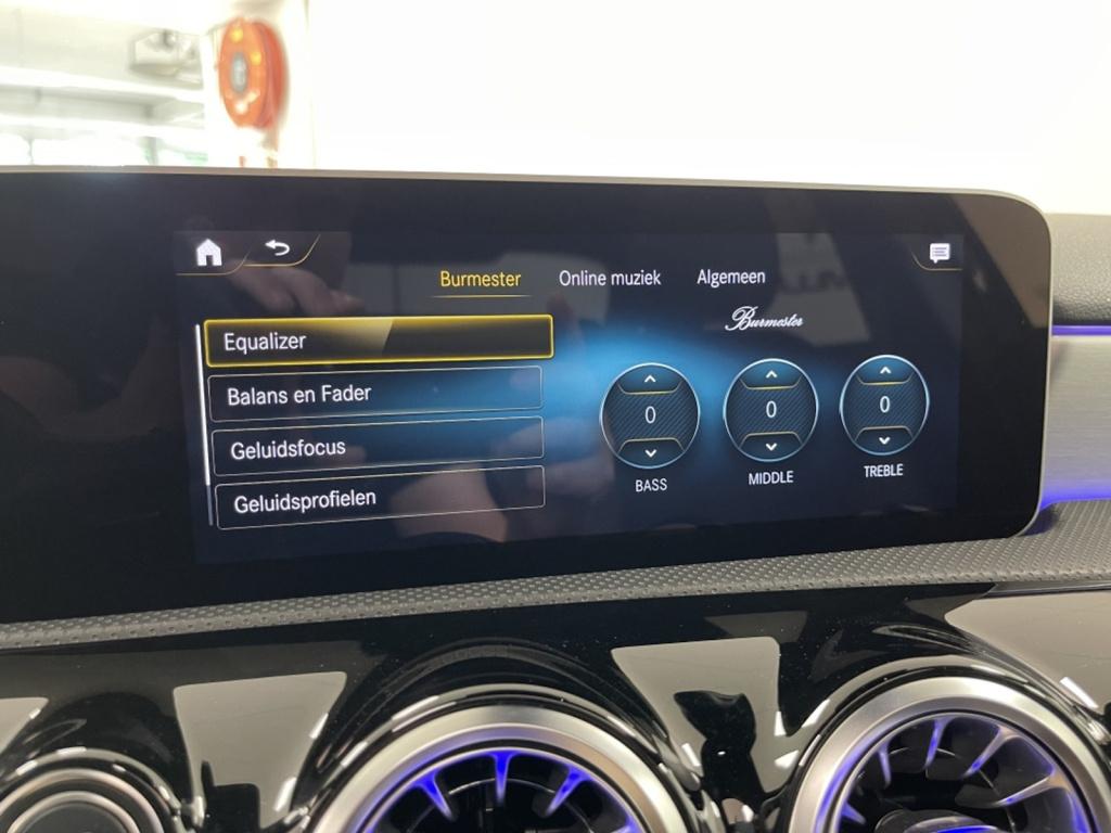 Mercedes-Benz A-Klasse amg 35 4matic | burmester | panoramadak | 19'' amg d