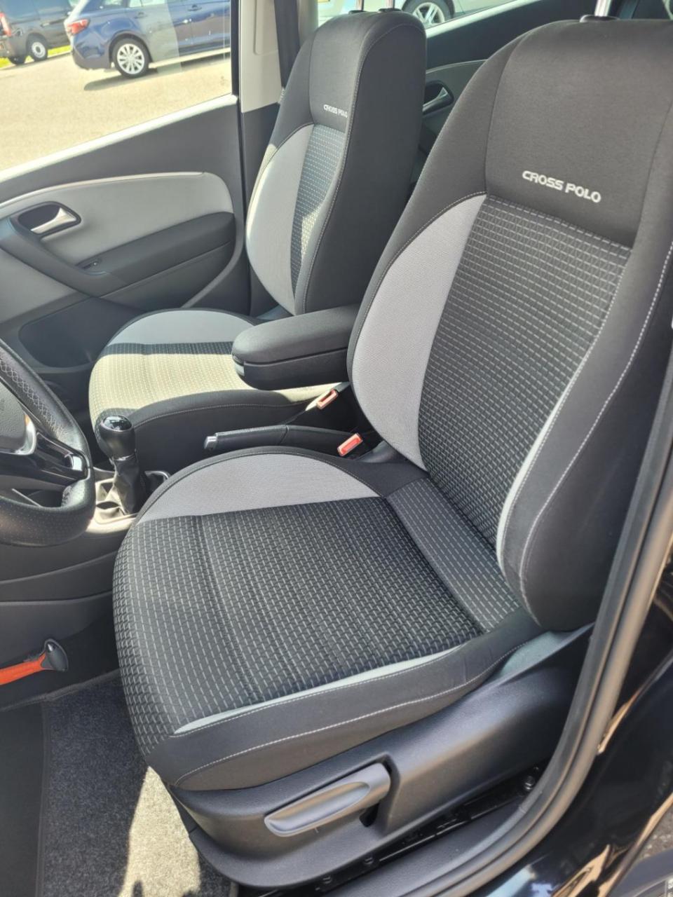 Volkswagen Polo 1.2 tsi cross