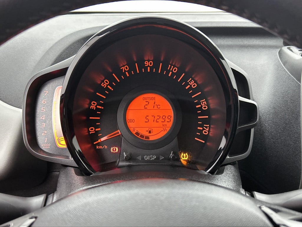Toyota Aygo 1.0 vvt-i x-play | camera | bluetooth | airco
