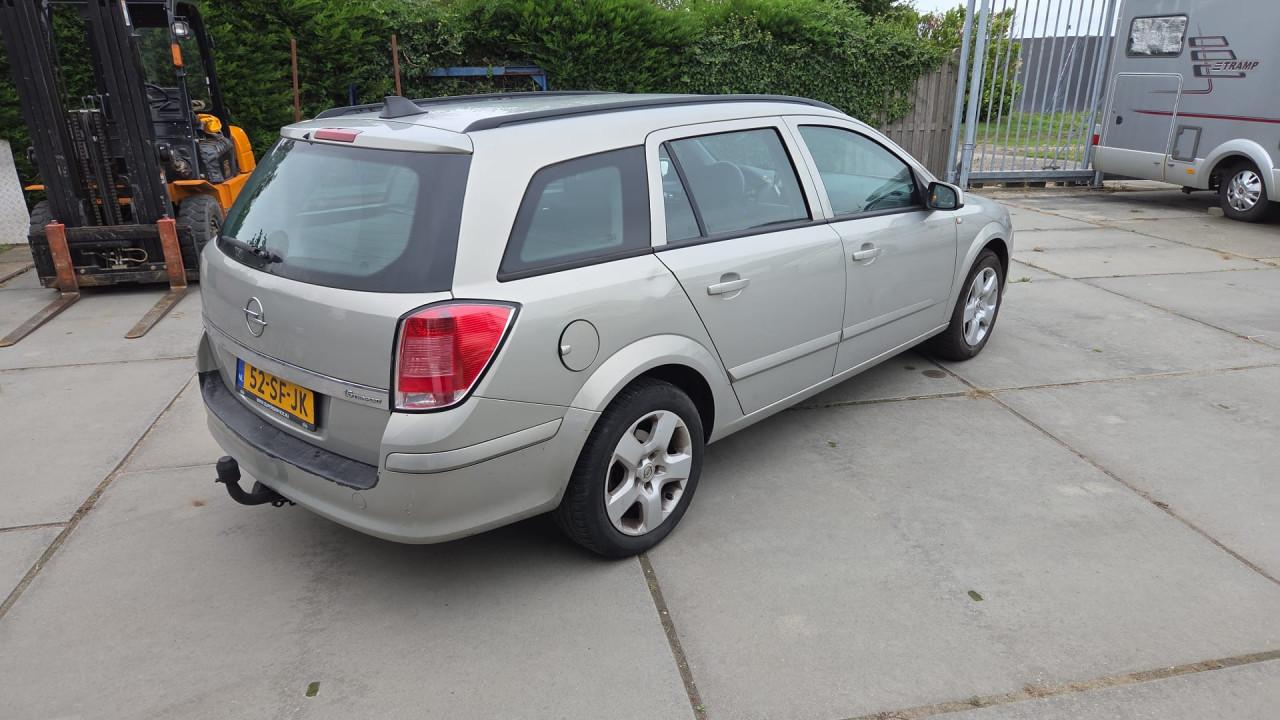 Mooie Opel Astra station met hele jaar APK!!!