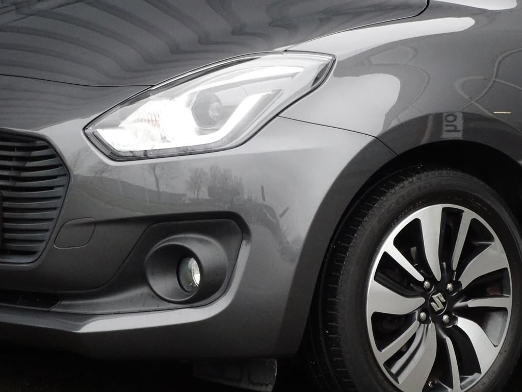 Suzuki Swift 1.0 stijl automaat | stoelverwarming | navi | bluetooth