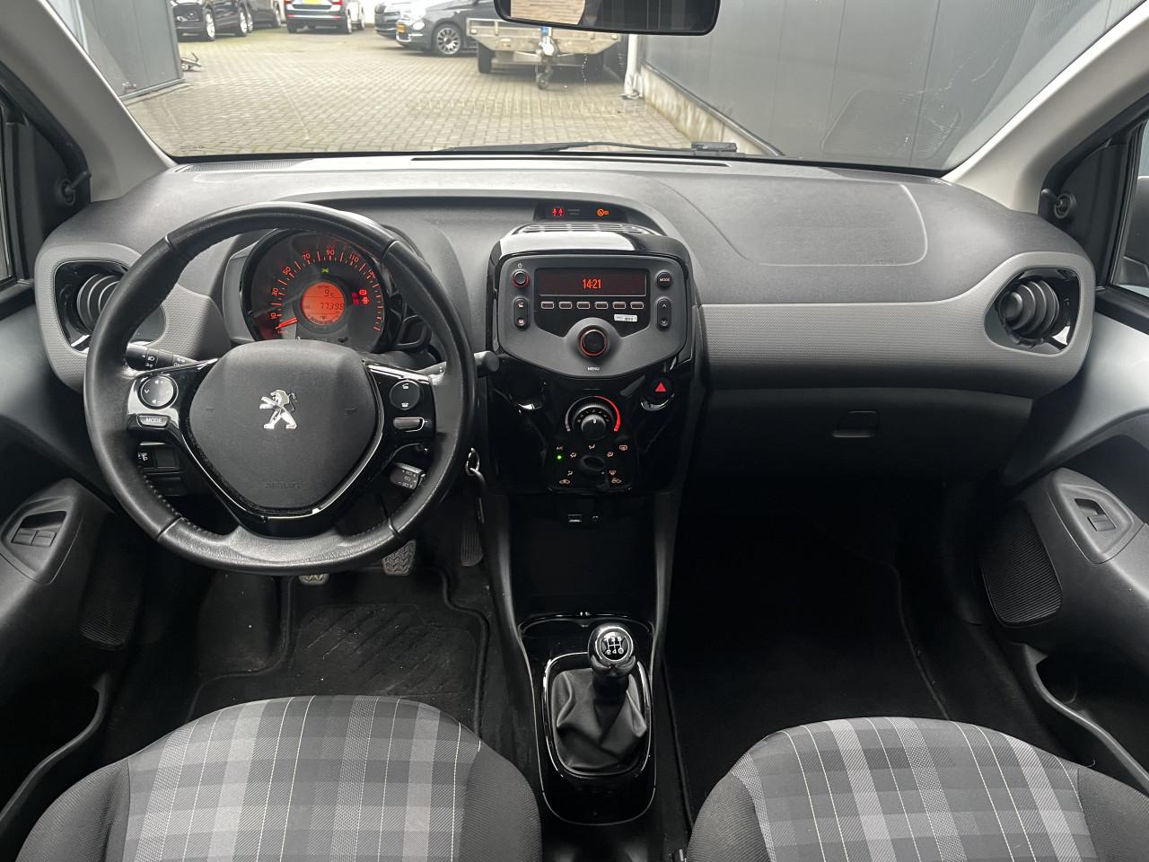 Peugeot 108 1.0 e-VTi Blue STYLE Executive