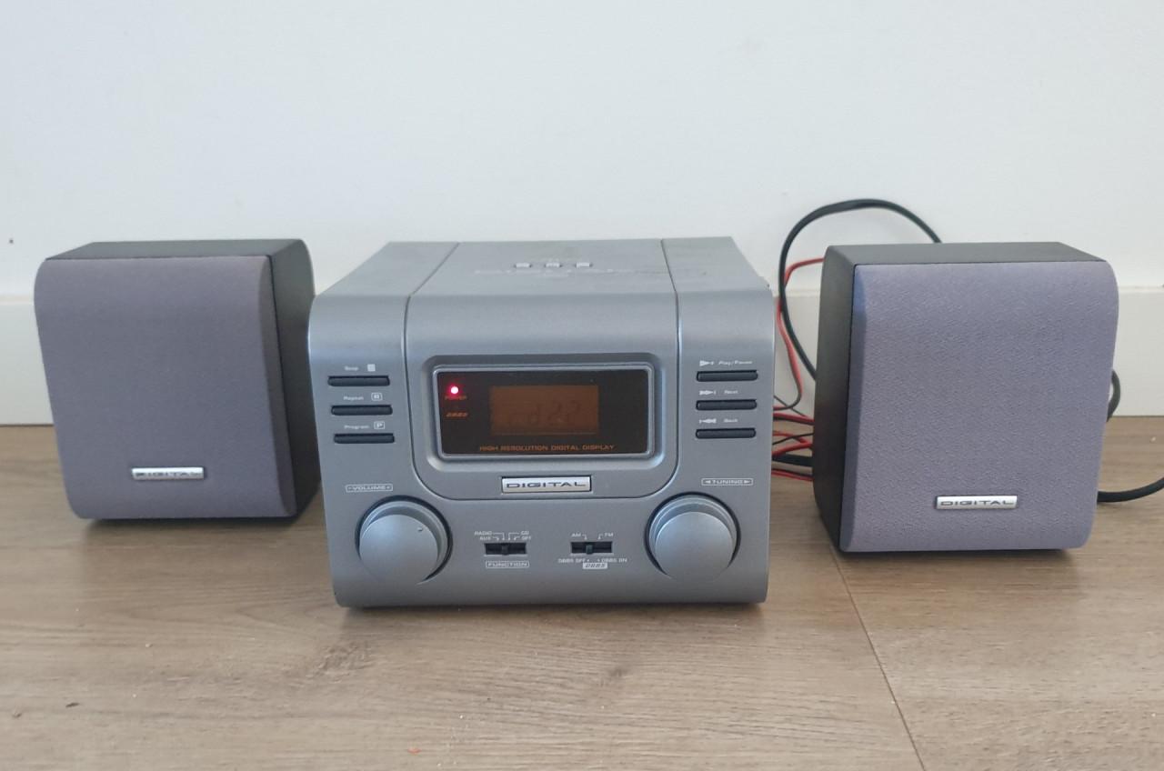 Xiron super micro  Radio - CD speler + 2 boxen
