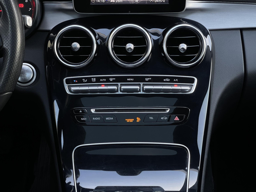 Mercedes-Benz C-Klasse estate 180 premium plus | panoramadak | leder | led 