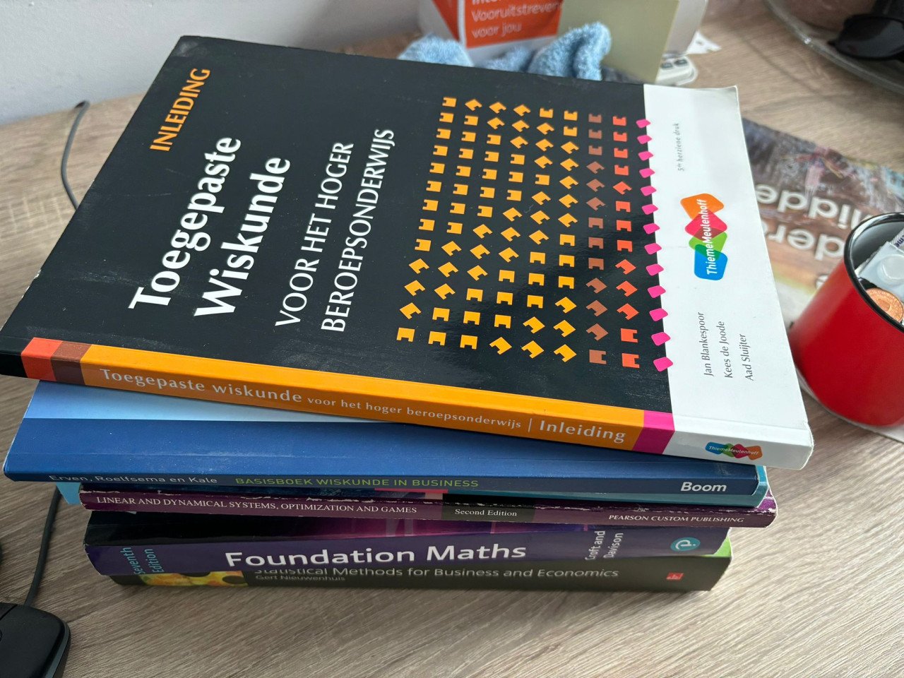 Studieboeken pre-master Universiteit Tilburg