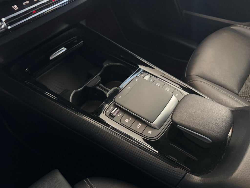 Mercedes-Benz Glb 180 business solution