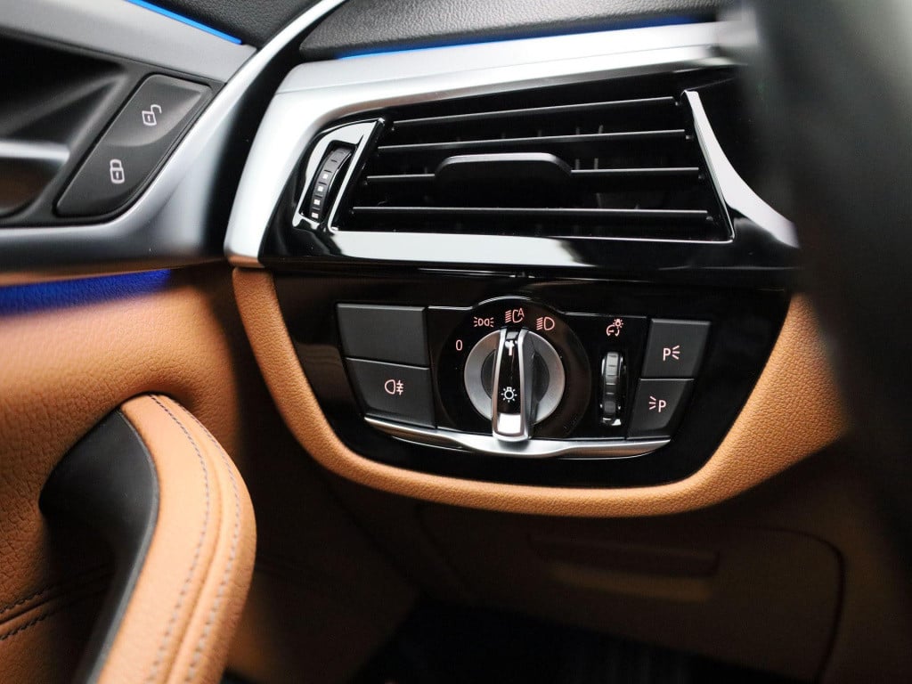 BMW 5 Serie touring 520e executive | automaat | leder | navigatie | apple c