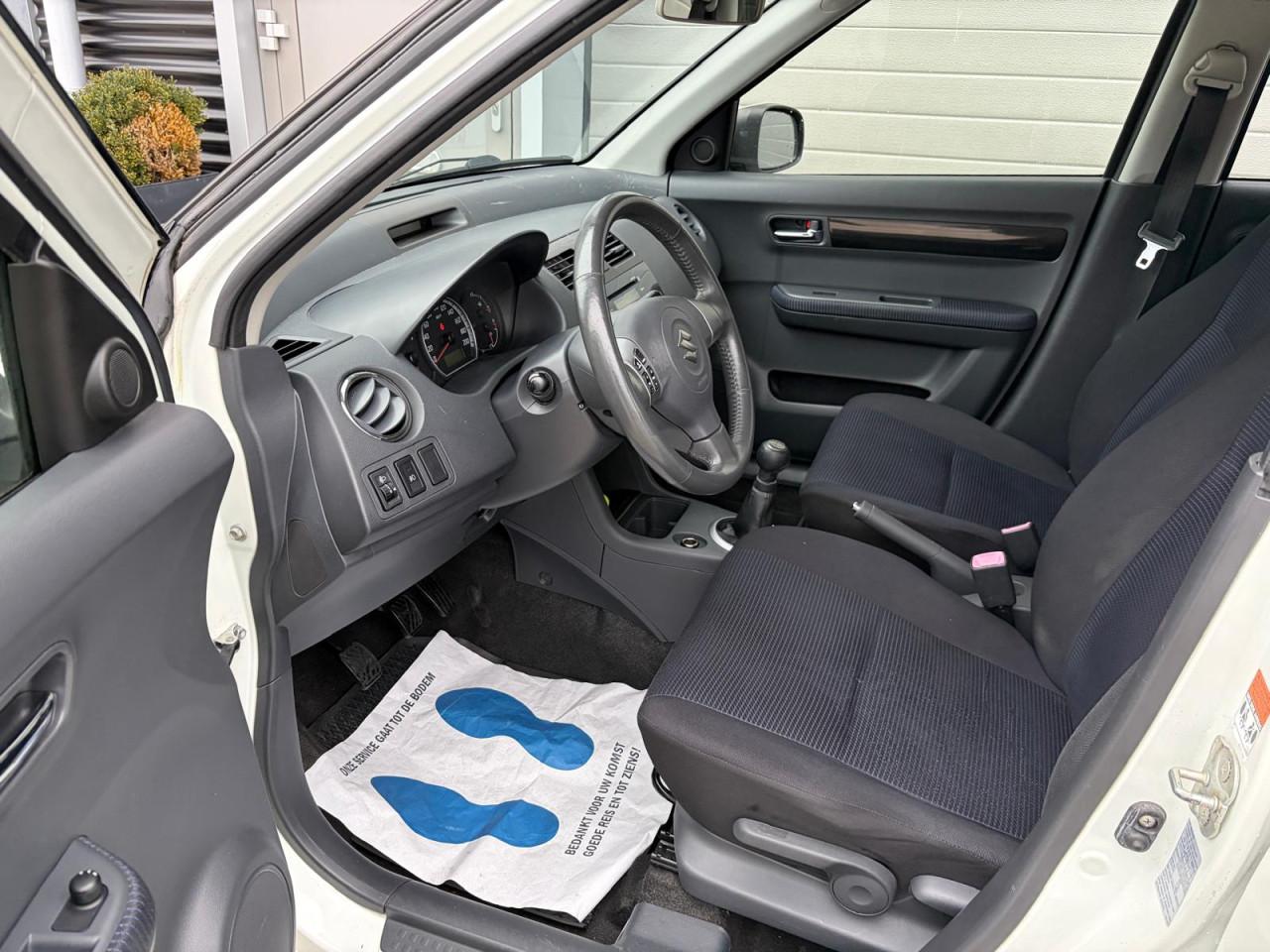 Suzuki Swift 1.3 Shogun