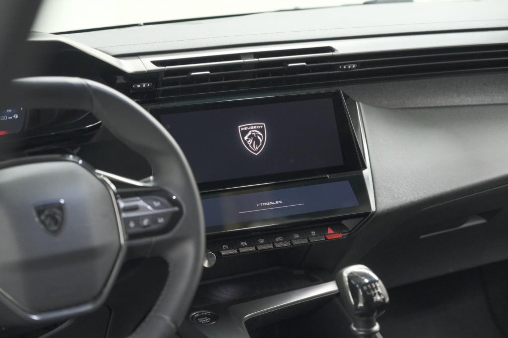 Peugeot 308 puretech 130 allure | camera | navigatie | parkeersensoren | ap