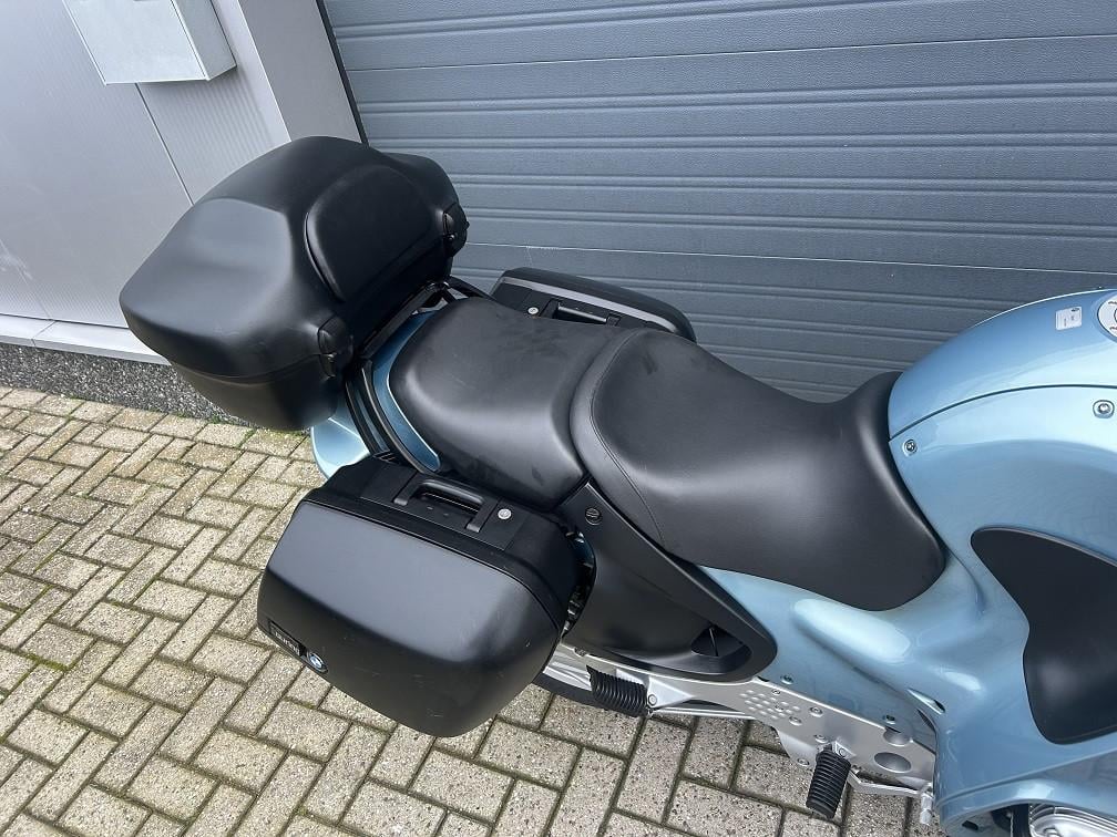 BMW R1100RT in nieuwstaat, bj 2000 met slechts 58dkm, kofferset etc €1795,-
