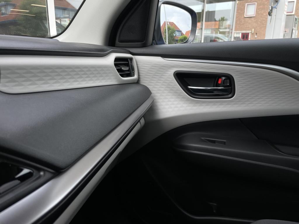 Suzuki Swift 1.2 style smart hybrid