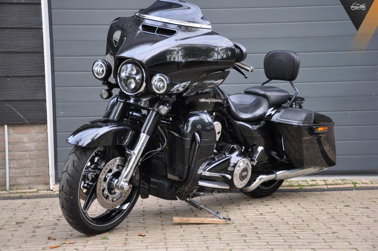 Harley Davidson 114 FLHXSE Street Glide CVO 5HD