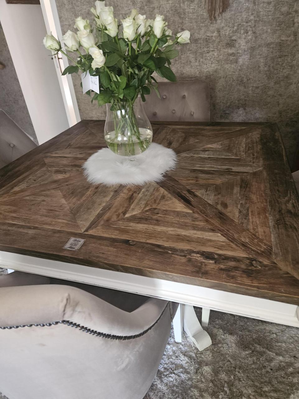 Riviera Maison tafel