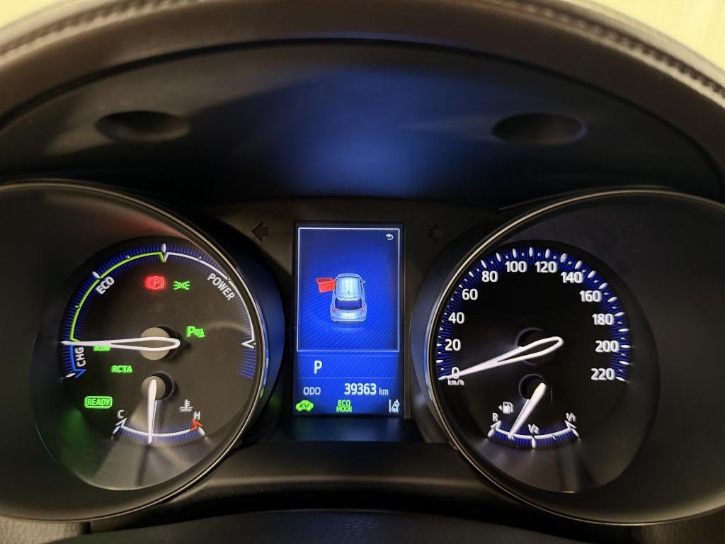Toyota C-hr 1.8 hybrid executive