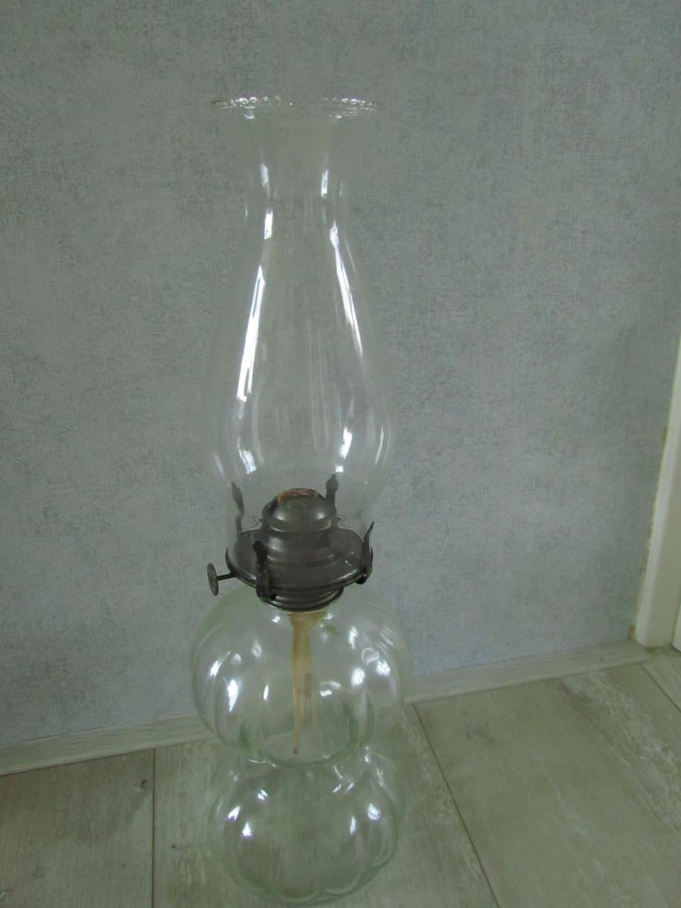 Petroleum lamp van glas