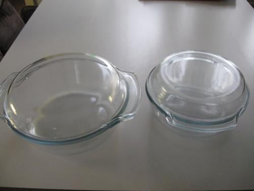 2 Glazen ovenschalen