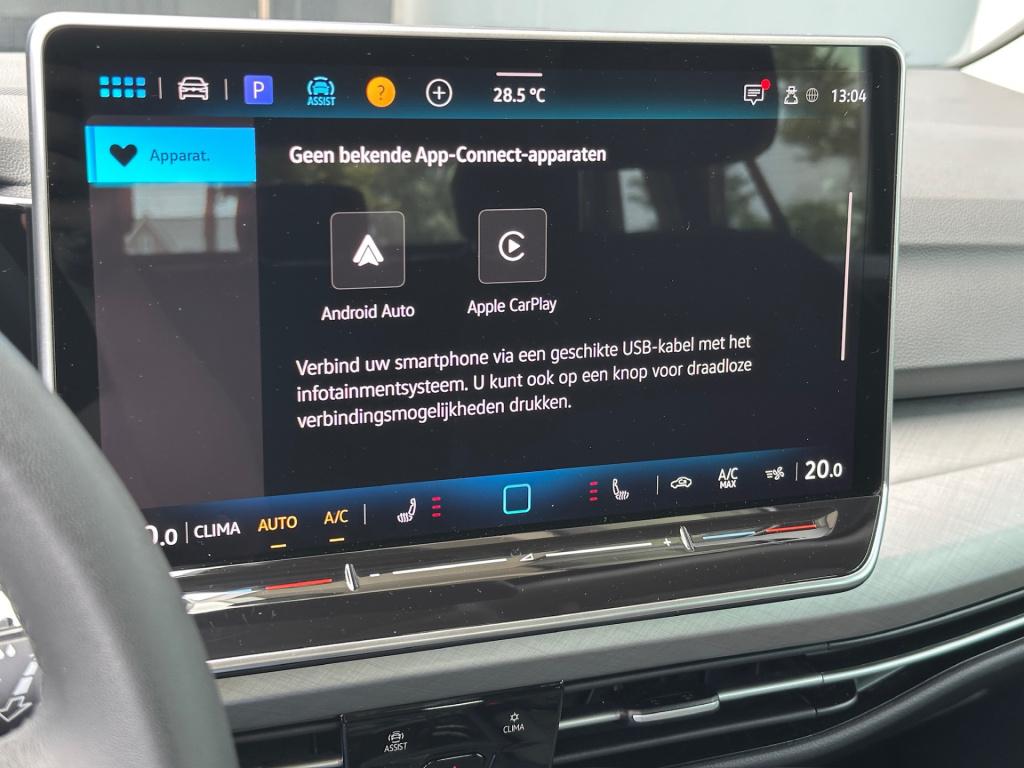Volkswagen Golf variant 1.5 etsi dsg life | trekhaak | navi | adap. cruise 