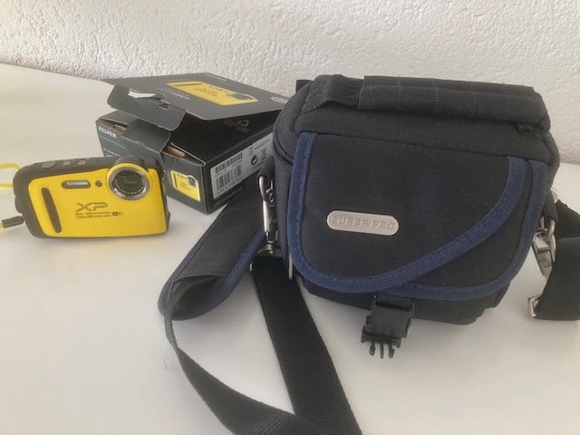 Fujifilm FinePix XP 130 yellow camera:waterdicht tot 20 m  voor € 50