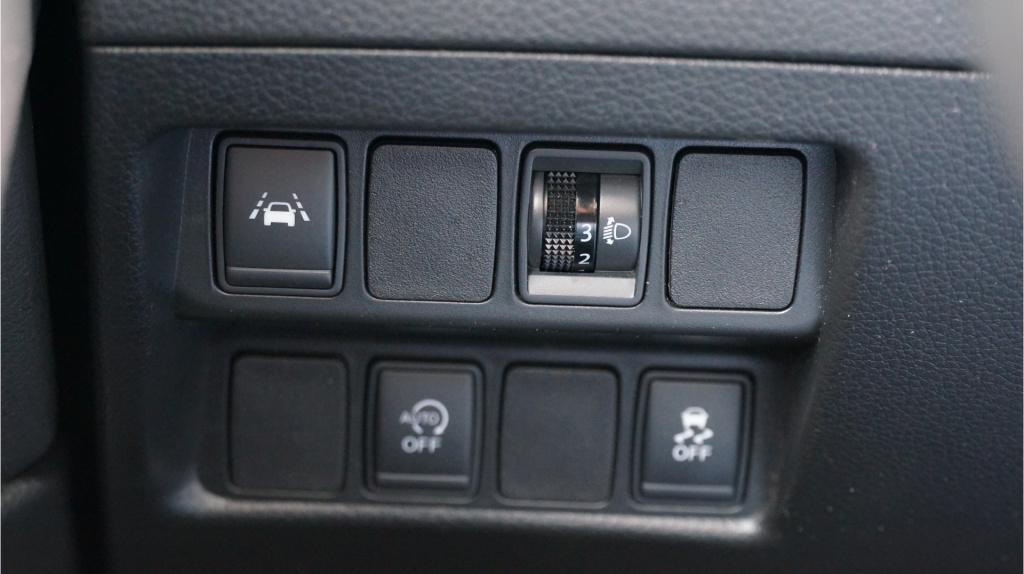 Nissan Qashqai 1.2 n-connecta rijklaar incl garantie